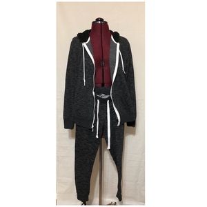 Jacket and sweatpants set